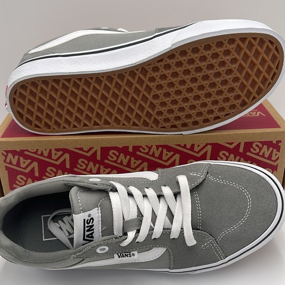 Vans WMNS Filmore Suede/Canvas Moon Mist
VN0A5EDUC0O Sneakers - Picture 3 of 16